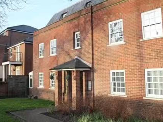 House for rent in Pilgrims' Hatch, Navestock Side