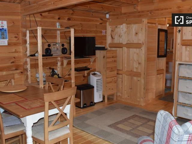 Apartment to rent in Bluebell, North Tipperary
