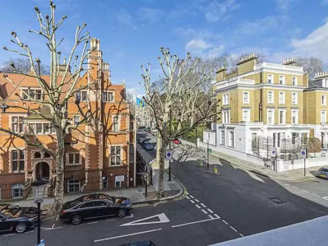 Apartment for rent in Lyons, Greater London