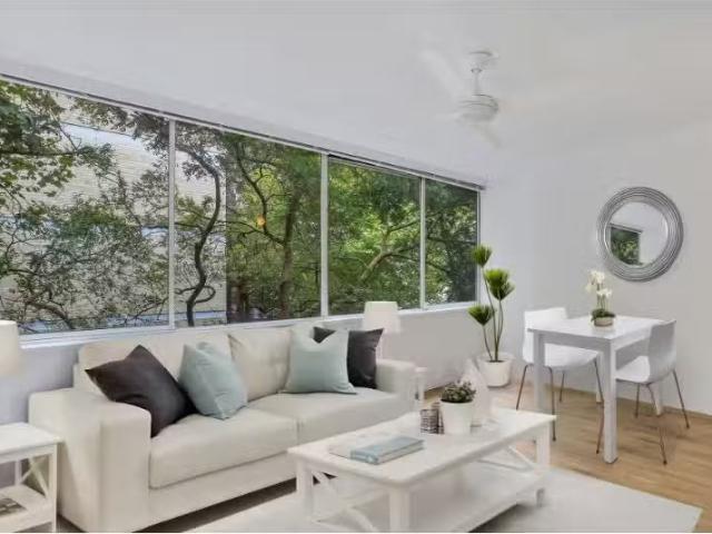Apartment for rent in Elizabeth Bay, Sydney