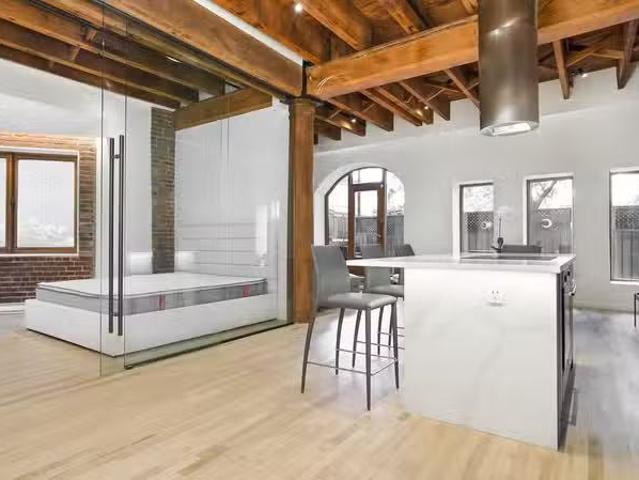Condo for rent in St. Leonard's, Quebec