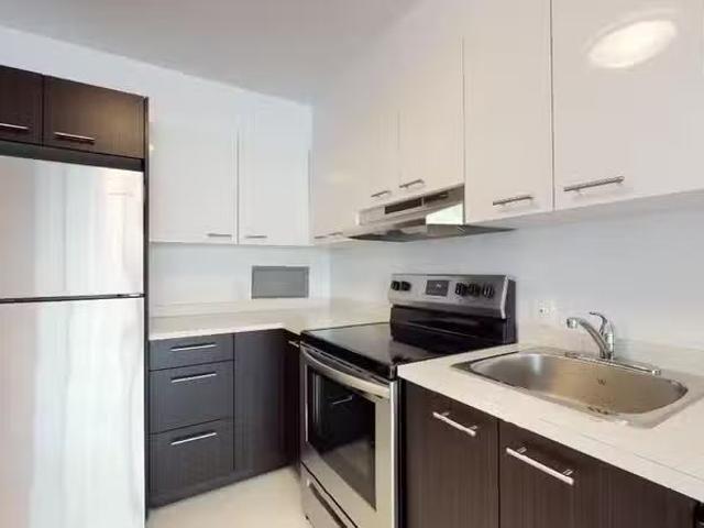 Condo for rent in St. Leonard's, Quebec