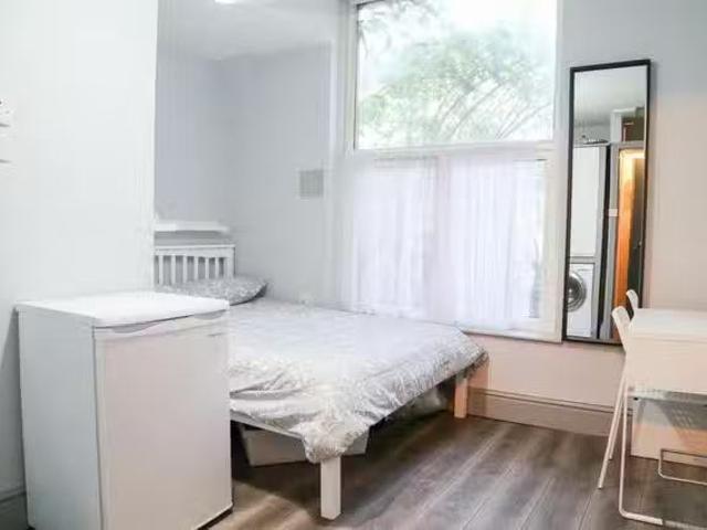 Apartment to rent in Bluebell, North Tipperary
