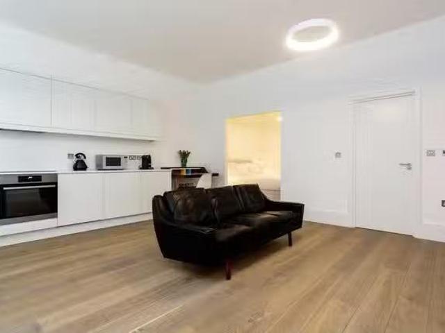 Apartment for rent in South Hampstead, Greater London
