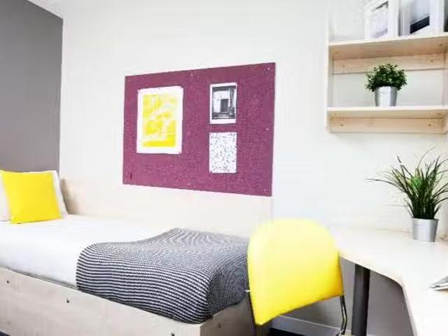 Apartment for rent in Lansdowne, Springbourne