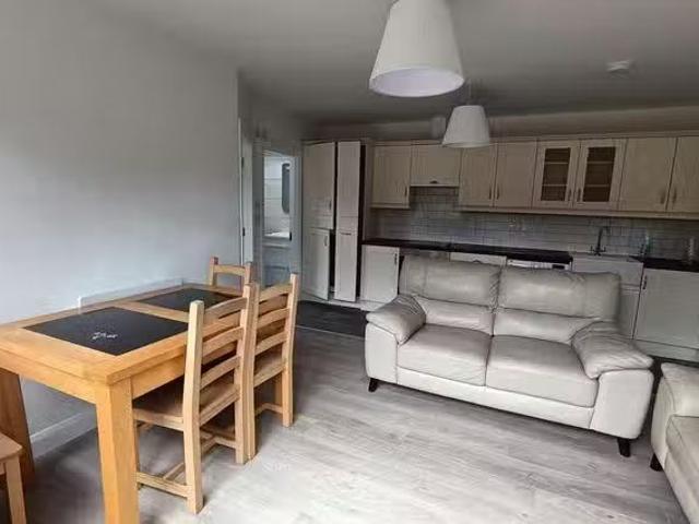 Apartment to rent in Bluebell, North Tipperary