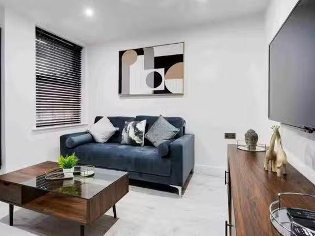 Apartment for rent in Kensington, Calderstones