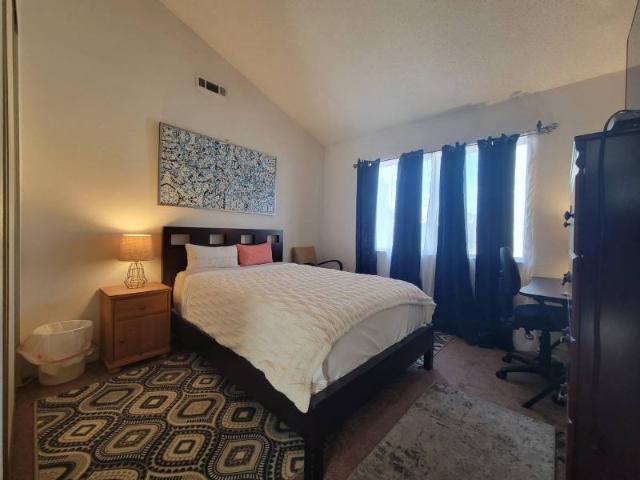 Room for rent in Redondo Beach, California