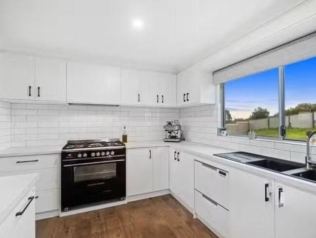 House for rent in Warral, Western Australia