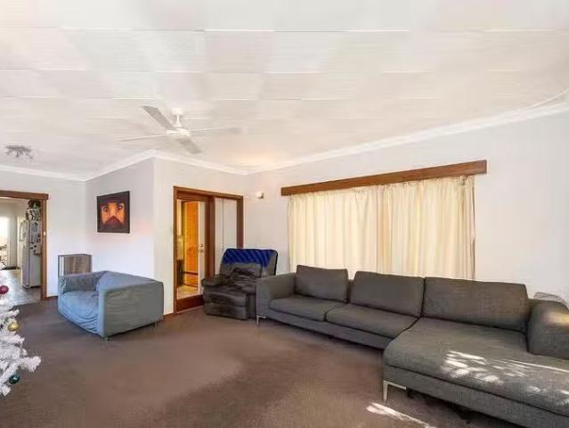 House for rent in Safety Bay, Western Australia