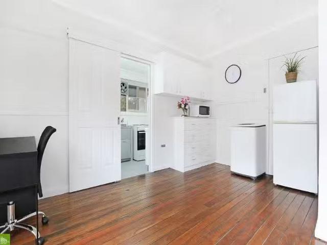 Apartment for rent in Wollongong West, New South Wales