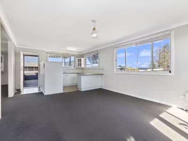 Apartment for rent in The Entrance, New South Wales