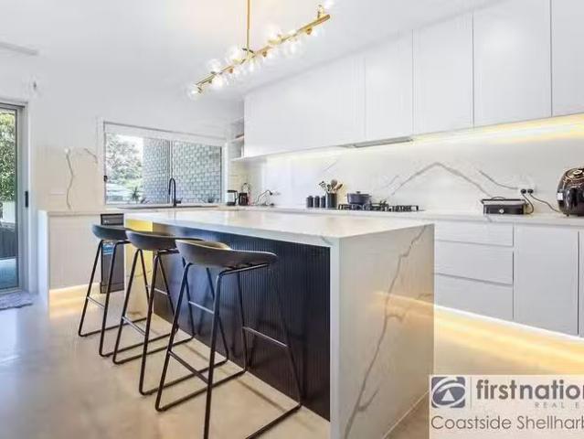 House for rent in Wollongong West, New South Wales