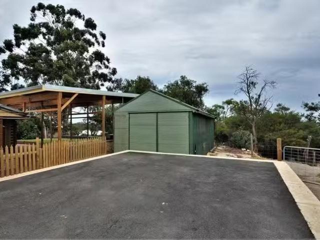 House for rent in Camerons Creek, Victoria