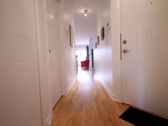 Condo for rent in St. Leonard's, Quebec