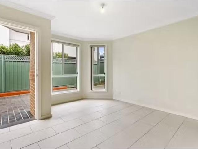 Condo for rent in Sydney, New South Wales