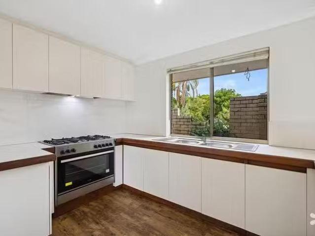House for rent in Shelley, Western Australia