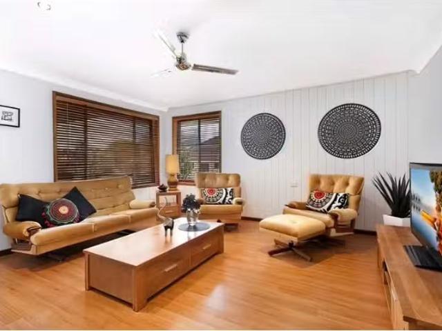 House for rent in Wollongong West, New South Wales