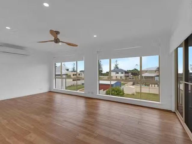 House for rent in Golden Bay, Western Australia