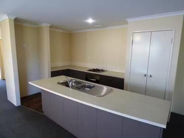 House for rent in Kelmscott, Western Australia