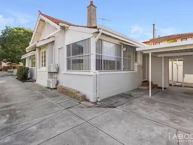 House for rent in Cockburn, Western Australia