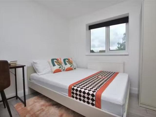 House for rent in Westborough, Surrey