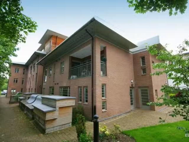 Apartment for rent in Busby, Scotland