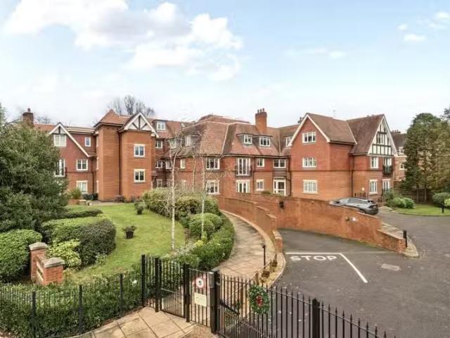 House for rent in Blackhills, Surrey
