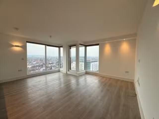 House for rent in Burnt Oak, Greater London