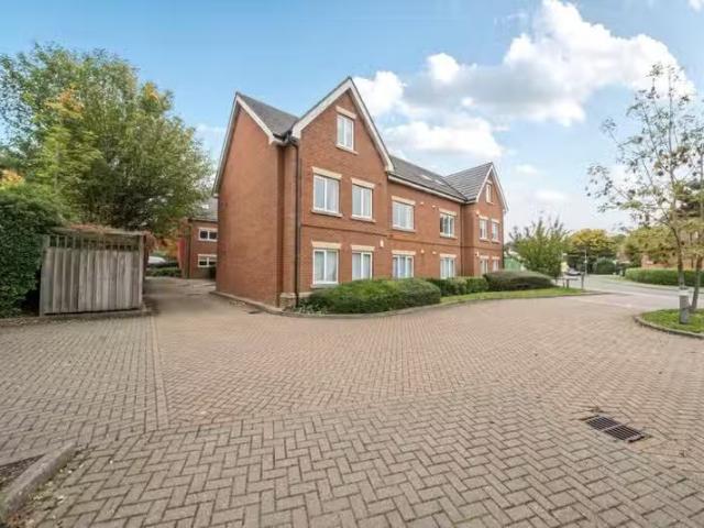 House for rent in Five Acres, Hertfordshire