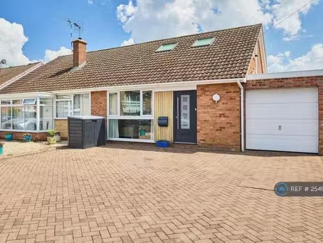 House for rent in Cawston, New Bilton