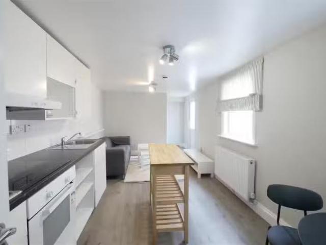 Apartment for rent in Snaresbrook, Greater London