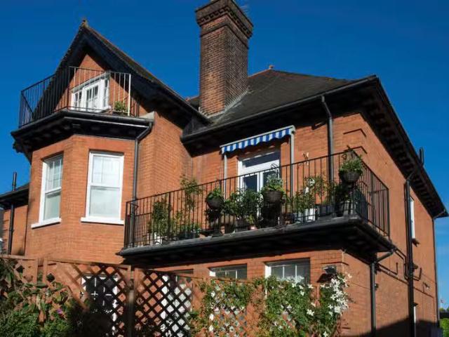 Apartment for rent in Bickley, Greater London