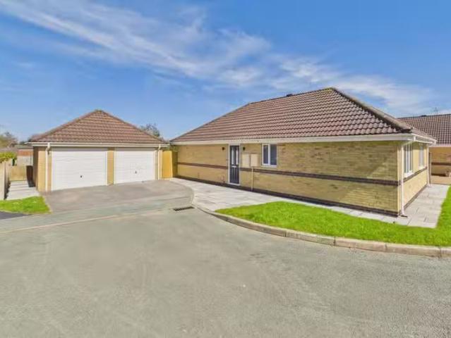 House for rent in Garden City, Wales