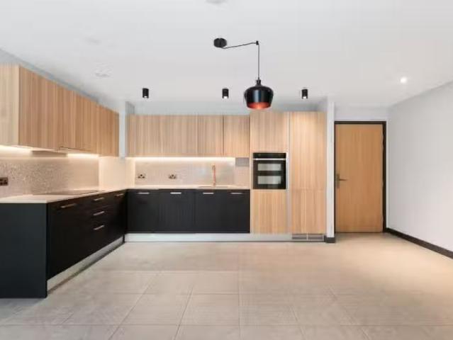 House for rent in Brentford, Greater London