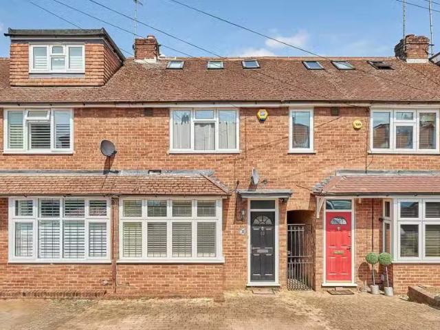 House for rent in Five Acres, Hertfordshire