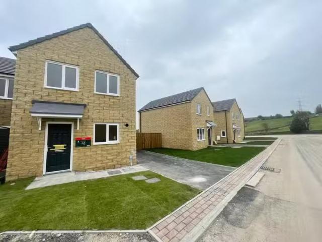 House for rent in Denholme, West Yorkshire