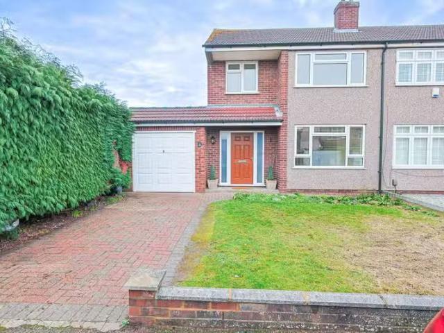 House for rent in Broxbourne, Hertfordshire