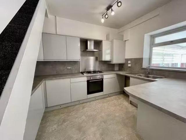 House for rent in Norris Green, Calderstones