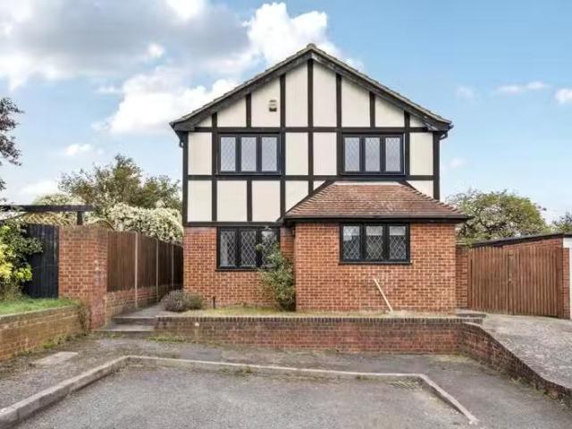 House for rent in Sutton-at-Hone and Hawley, Monks Orchard