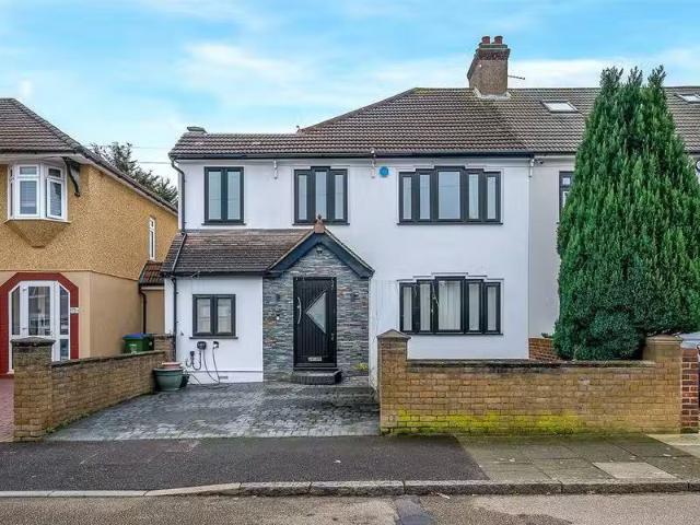House for rent in Bexleyheath, Greater London