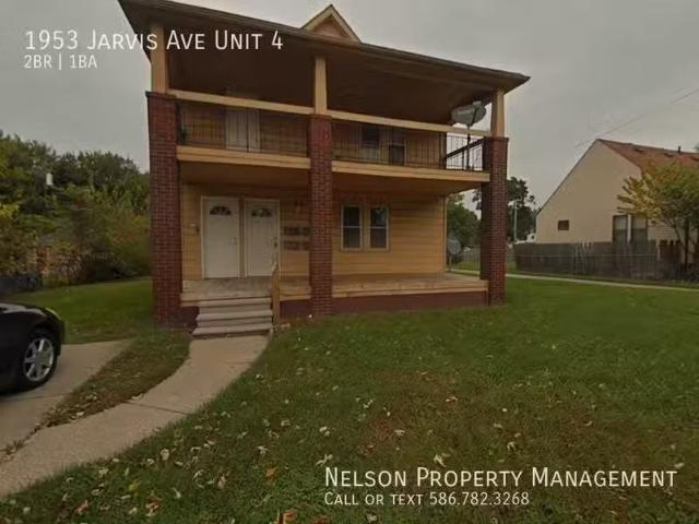 Condo for rent in Warren