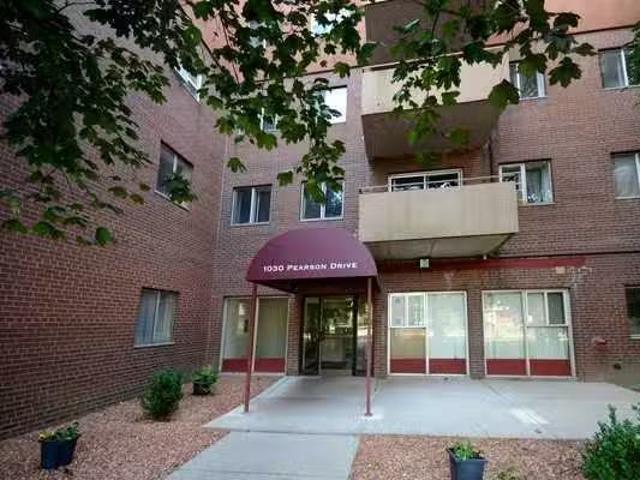 Condo for rent in Oakville, Ontario
