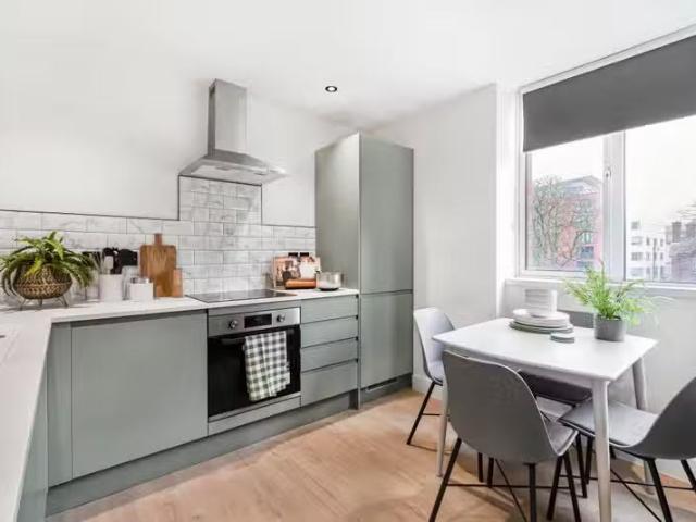 Apartment for rent in Queen Street, Purton