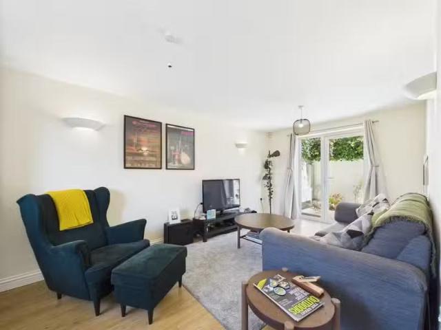 House for rent in Henleaze, Charlton