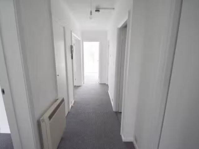 House for rent in Upperton, Eastbourne