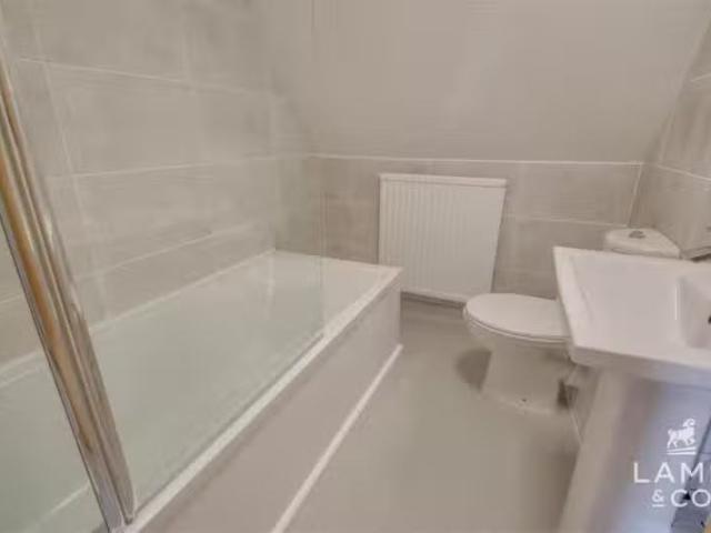 House for rent in London Borough of Ealing, Greater London