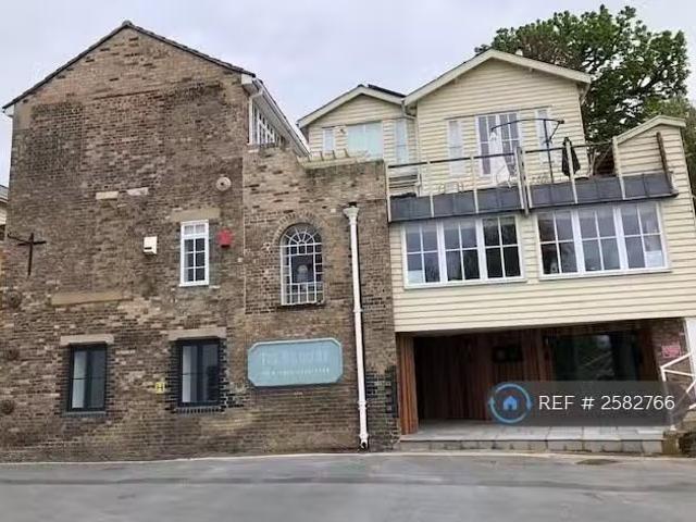 House for rent in Chelmondiston, Suffolk