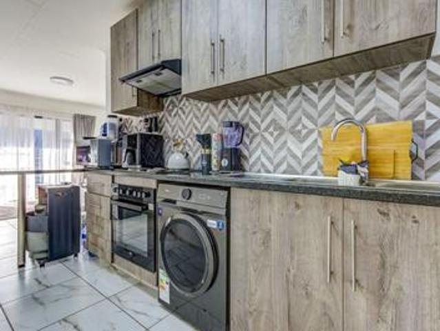 Townhouse for sale in Ekurhuleni, Gauteng