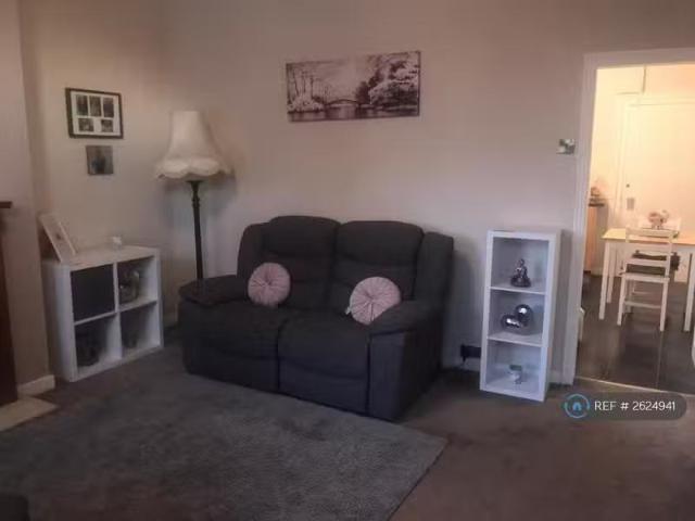 House for rent in Belmont Park, Lee Bank